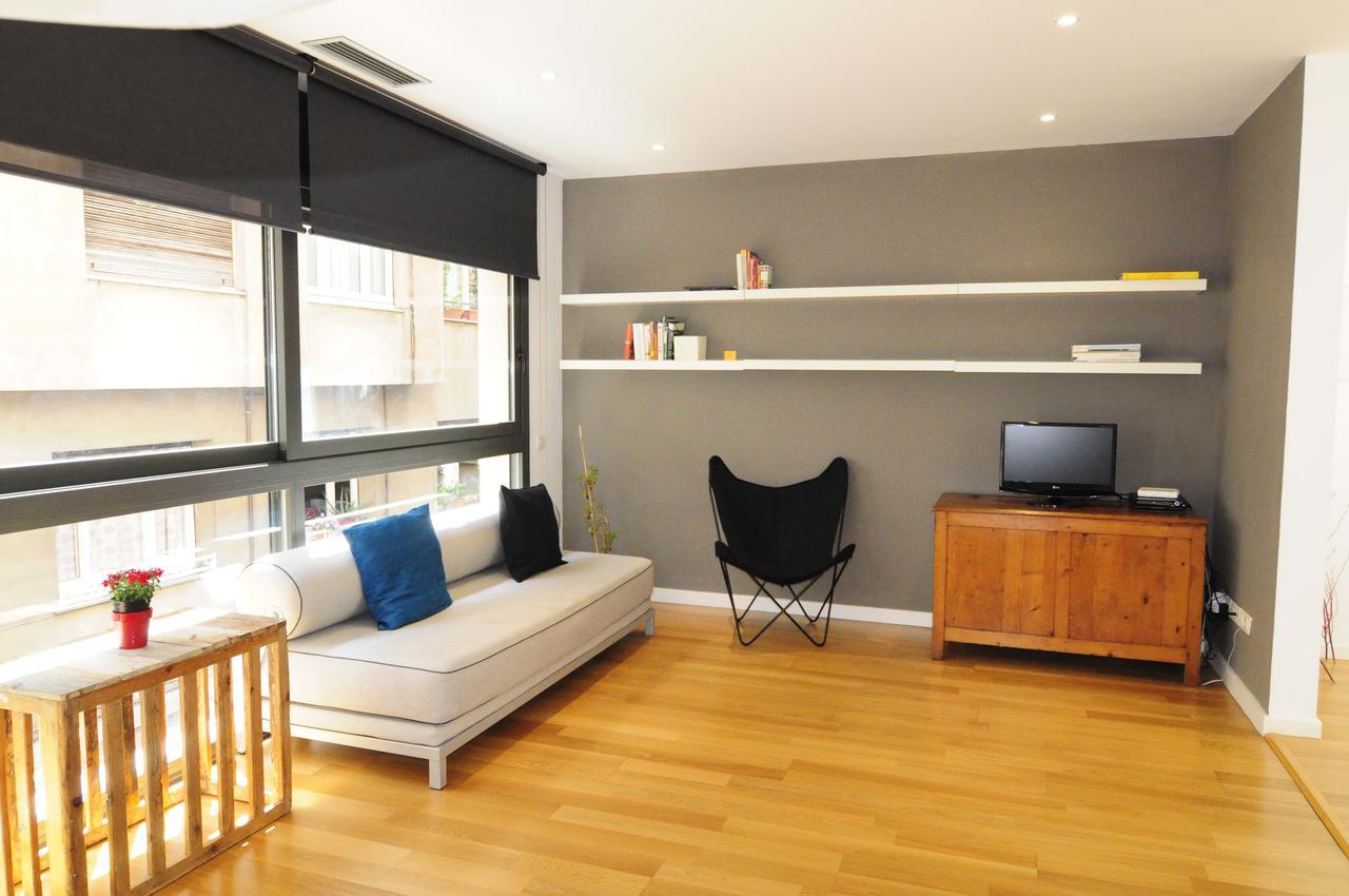 Rentbcn Gracia Deluxe Apartment บาร์เซโลนา ภายนอก รูปภาพ